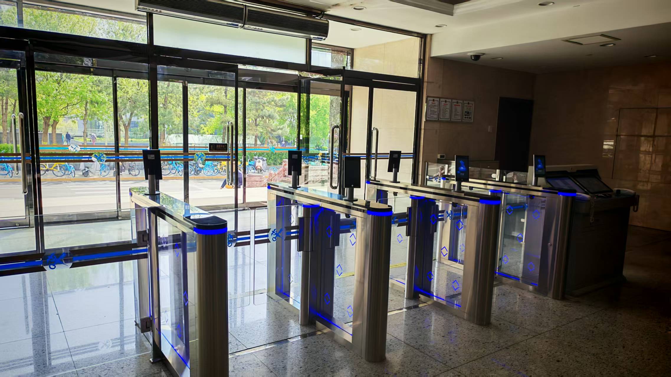 北辰大廈人行通道